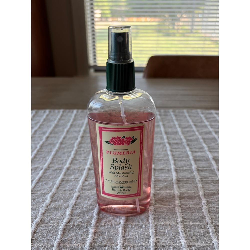 Bath & Body Works Plumeria Body splash spray aloe vera 7.8oz fragrance Vintage